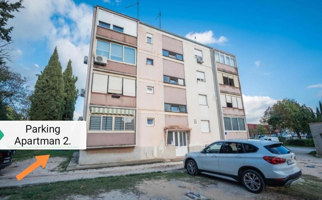 Apartments Mary & Free Parking ロヴィニ 部屋 写真